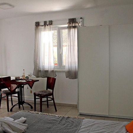 Yosefsfeld Bed and Breakfast Kutjevo Værelse billede