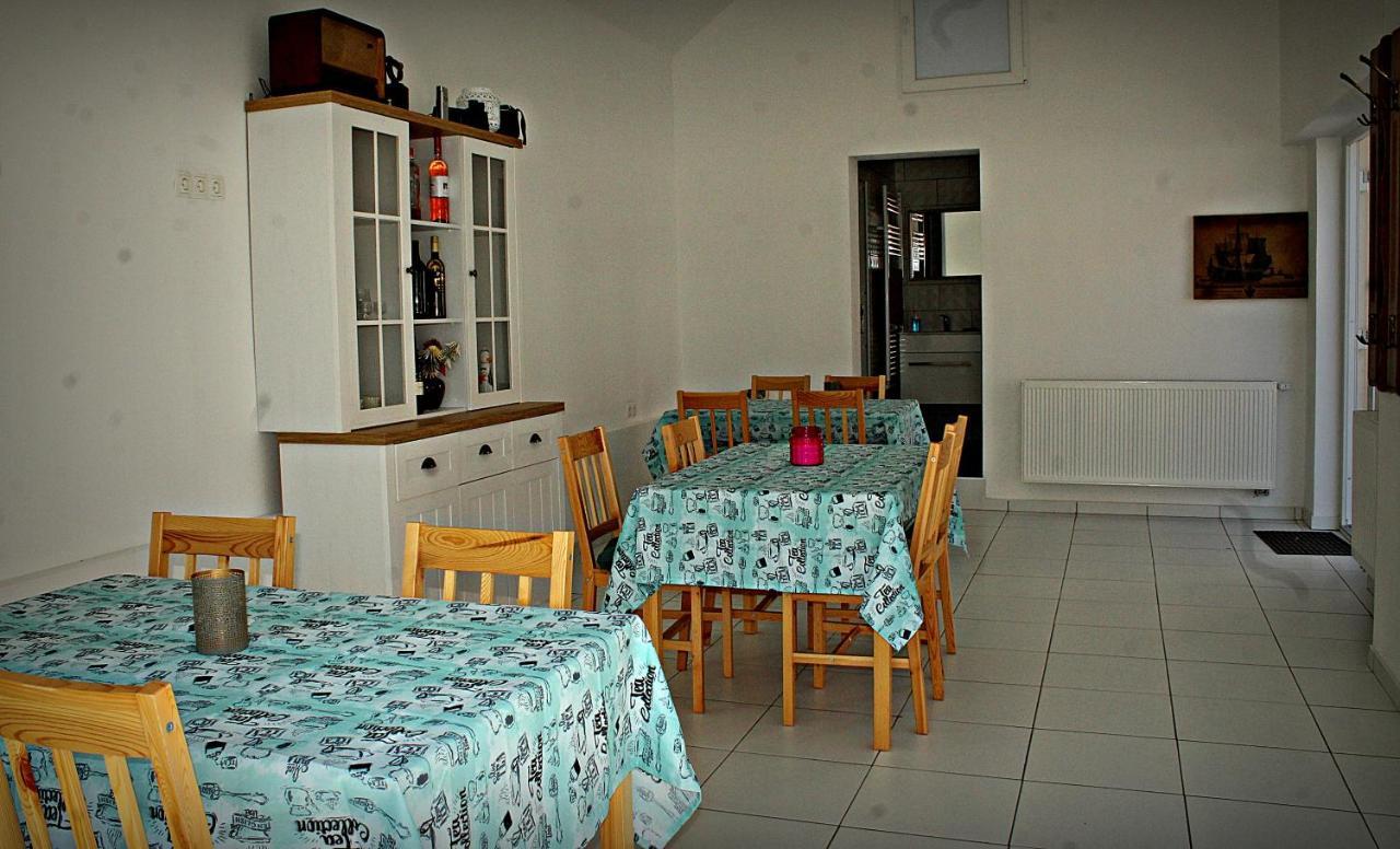 Yosefsfeld Bed and Breakfast Kutjevo Eksteriør billede