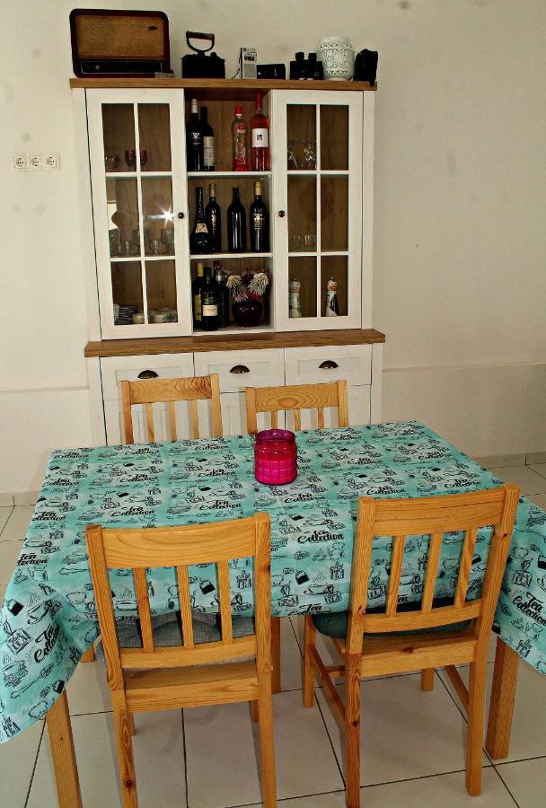 Yosefsfeld Bed and Breakfast Kutjevo Eksteriør billede